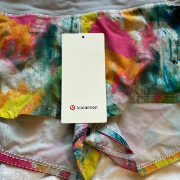 LULULEMON SPEED UP LR SHORT 2.5” LINED - Picture 4 of 5